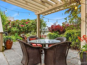 525 W Prospect Street A, Seattle WA 98119