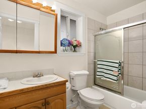 1520 S Bennett Street, Seattle WA 98108