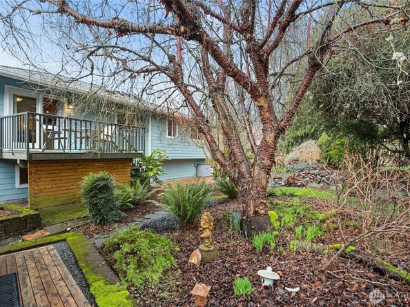 3929 205th Place SW, Lynnwood WA 98036