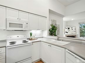 16125 Juanita Woodinville Way NE 2202, Bothell WA 98011