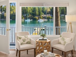 11710 Arrow Point Drive NE, Bainbridge Island WA 98110