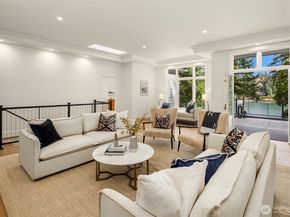 11710 Arrow Point Drive NE, Bainbridge Island WA 98110