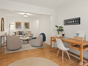 11710 Arrow Point Drive NE, Bainbridge Island WA 98110