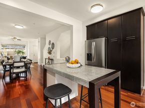 1848 NE Kenyon Court, Issaquah WA 98029