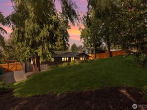 8920 168th Avenue NE, Redmond WA 98052