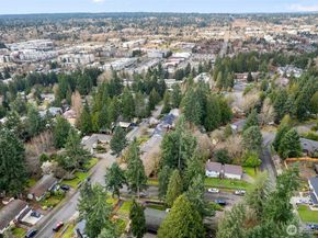 8920 168th Avenue NE, Redmond WA 98052