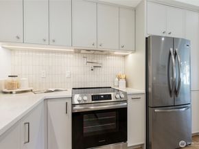 8920 168th Avenue NE, Redmond WA 98052