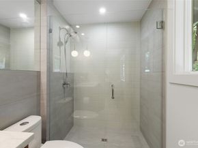 8920 168th Avenue NE, Redmond WA 98052