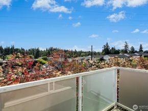 8812 20th Avenue NE A302, Seattle WA 98115