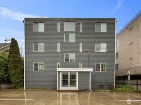 1729 18th Avenue 201, Seattle WA 98122