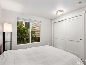 1729 18th Avenue 201, Seattle WA 98122