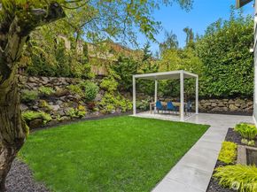 8205 18th Avenue NE, Seattle WA 98115