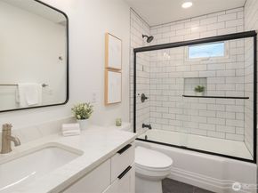 8205 18th Avenue NE, Seattle WA 98115