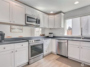 1430 SW 352nd Ct, Federal Way WA 98023