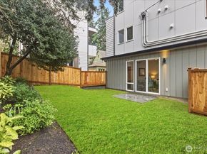 10752 Interlake Avenue N, Seattle WA 98133