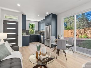 10752 Interlake Avenue N, Seattle WA 98133