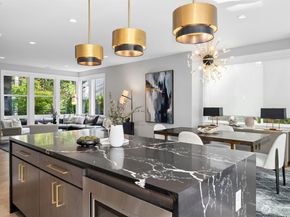 7829 NE 121st Lane A, Kirkland WA 98034
