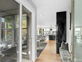7829 NE 121st Lane A, Kirkland WA 98034