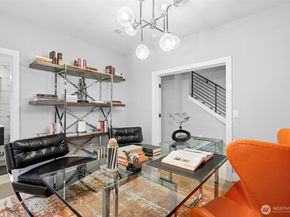 7829 NE 121st Lane A, Kirkland WA 98034