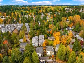 7829 NE 121st Lane A, Kirkland WA 98034