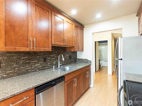 525 Lebo Boulevard B1, Bremerton WA 98310