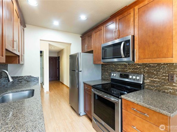 525 Lebo Boulevard B1, Bremerton WA 98310