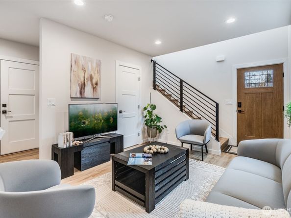 12531 25th Avenue NE Unit C, Seattle WA 98125