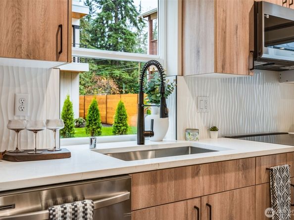 12531 25th Avenue NE Unit C, Seattle WA 98125