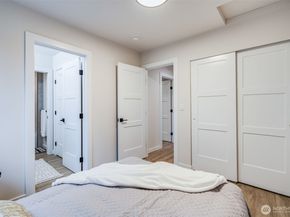 12531 25th Avenue NE Unit C, Seattle WA 98125