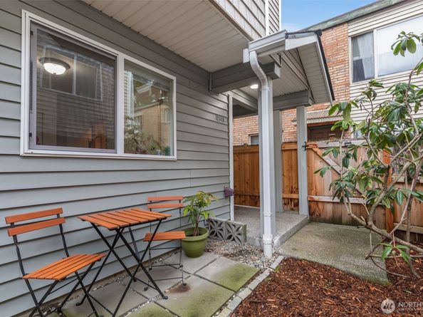 12049 32nd Avenue NE C, Seattle WA 98125