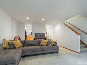 12049 32nd Avenue NE C, Seattle WA 98125