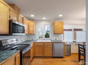 12049 32nd Avenue NE C, Seattle WA 98125