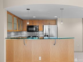 2929 1st Avenue 205, Seattle WA 98121