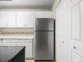 2520 S 317th Street 103, Federal Way WA 98003