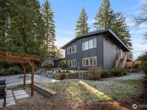 1424 150th Avenue SE, Bellevue WA 98007