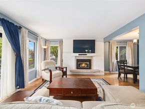 2858 32nd Avenue W 102, Seattle WA 98199