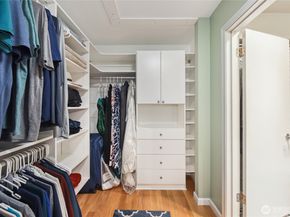 2858 32nd Avenue W 102, Seattle WA 98199