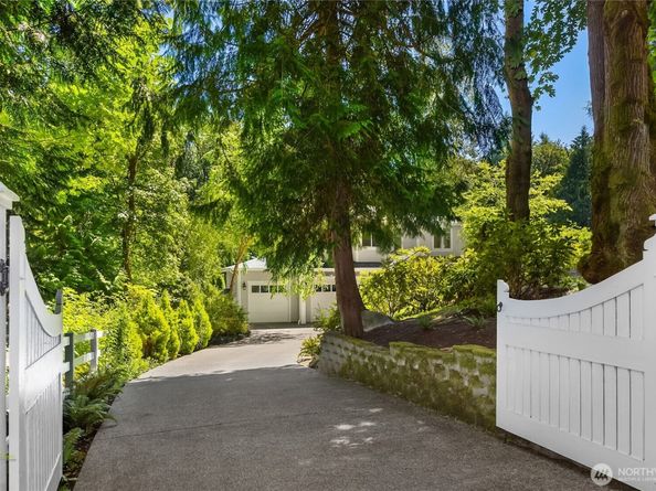 13424 N Madison Avenue NE, Bainbridge Island WA 98110