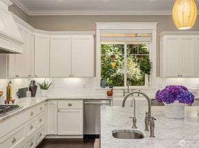 13424 N Madison Avenue NE, Bainbridge Island WA 98110