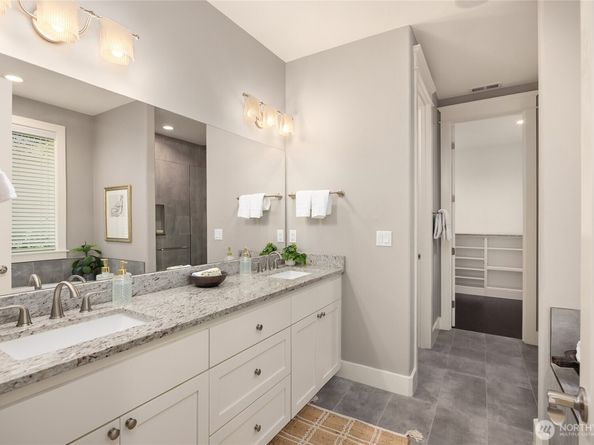 13424 N Madison Avenue NE, Bainbridge Island WA 98110