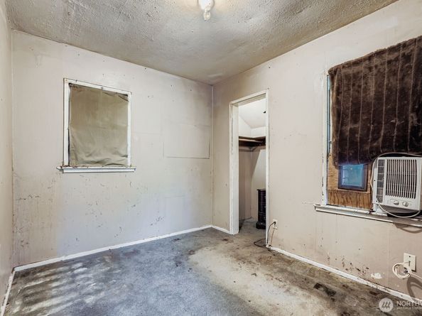 2814 S Grand St, Seattle WA 98144