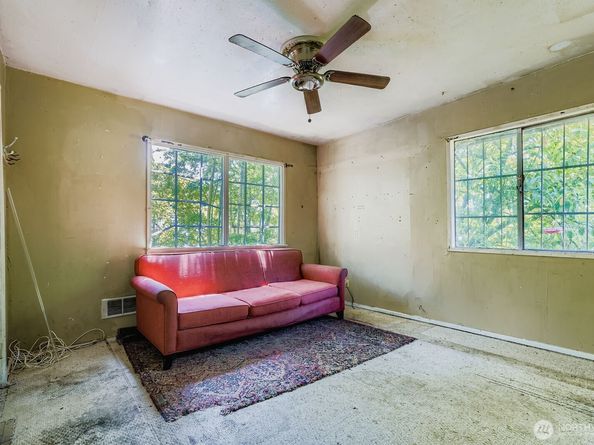 2814 S Grand St, Seattle WA 98144