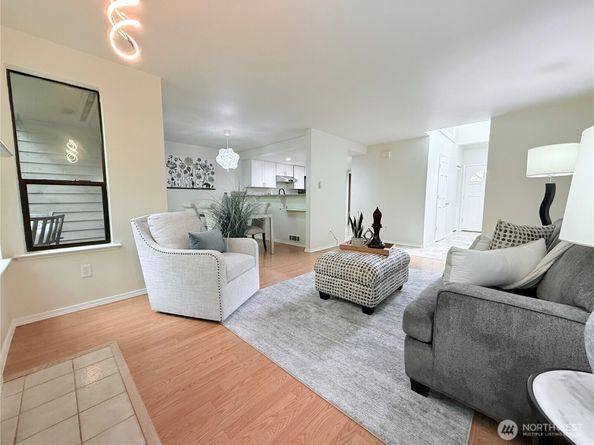 4107 159th Avenue NE 22C, Redmond WA 98052