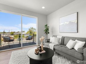 15726 40TH Avenue W A3, Lynnwood WA 98087