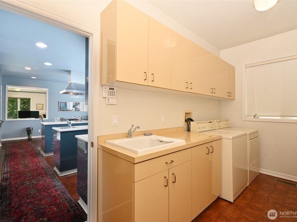 8508 54TH Avenue NE, Seattle WA 98115