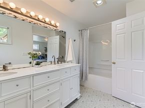 2801 NE 130th Street C101, Seattle WA 98125