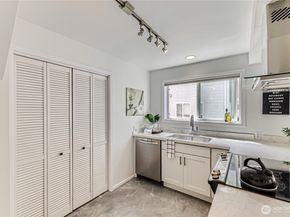 2801 NE 130th Street C101, Seattle WA 98125