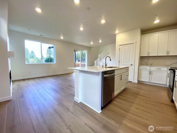 1443 121ST Avenue SE MB 08, Lake Stevens WA 98258