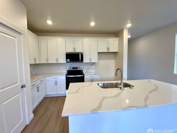 1443 121ST Avenue SE MB 08, Lake Stevens WA 98258