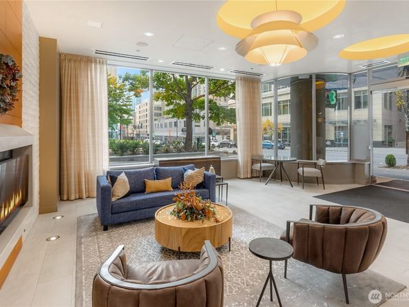 737 Olive Way 2704, Seattle WA 98101